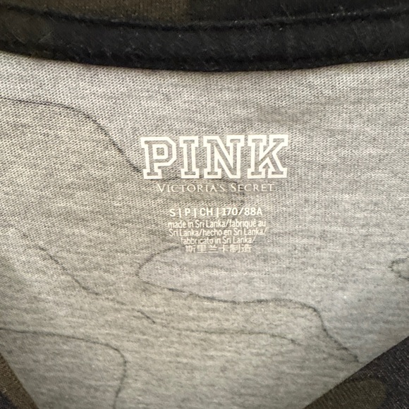 PINK Victoria's Secret Black Camo Long Sleeve Tee - Picture 2 of 4